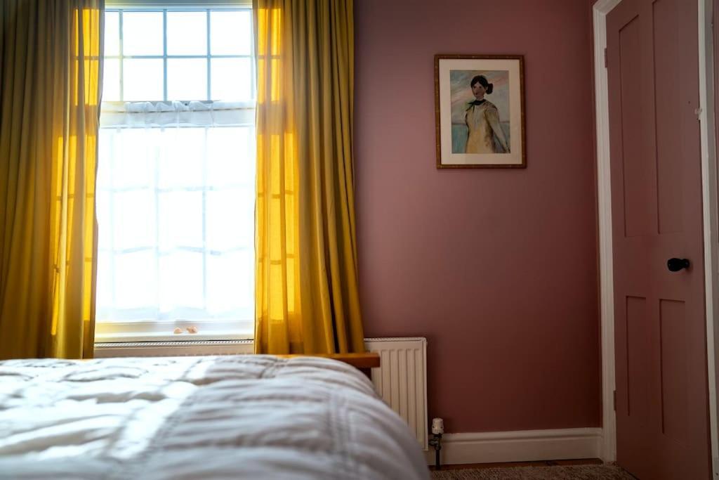 Northdene Cottage - Cosy Old Fisherman'S Cottage Two Mins From Sea - Free Parking - Wood Burning Stove - Roll Top Bath - Dog Friendly Діл Екстер'єр фото