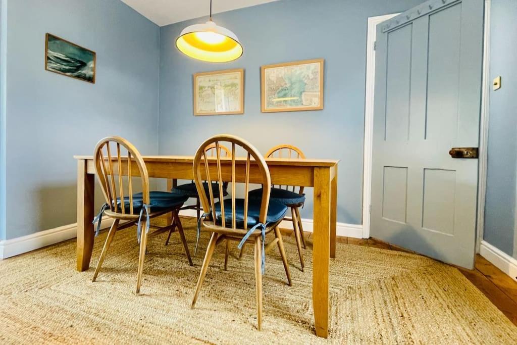 Northdene Cottage - Cosy Old Fisherman'S Cottage Two Mins From Sea - Free Parking - Wood Burning Stove - Roll Top Bath - Dog Friendly Діл Екстер'єр фото