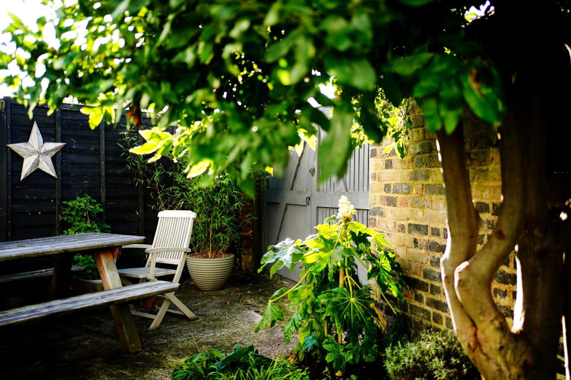 Northdene Cottage - Cosy Old Fisherman'S Cottage Two Mins From Sea - Free Parking - Wood Burning Stove - Roll Top Bath - Dog Friendly Діл Екстер'єр фото