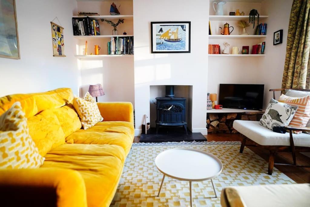 Northdene Cottage - Cosy Old Fisherman'S Cottage Two Mins From Sea - Free Parking - Wood Burning Stove - Roll Top Bath - Dog Friendly Діл Екстер'єр фото